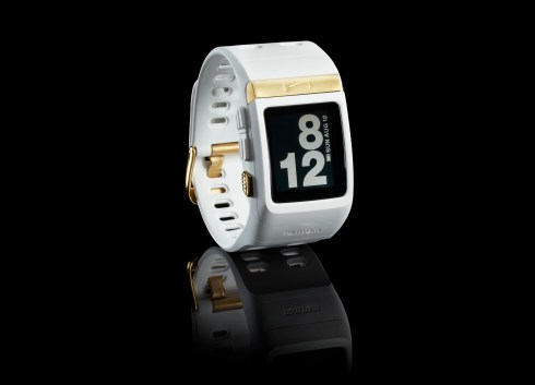NikePlusSportwatchGPS_SpecialEditopn_WhtGld