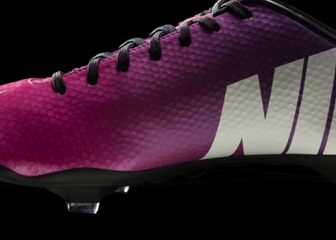Nike_Mercurial_IX_Fireberry_(3)_16279