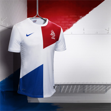 Nike_Football_Holland_Away_Jersey_(2)_17172