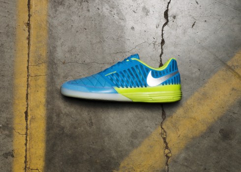 Nike_Lunargato_II_Profile_18075