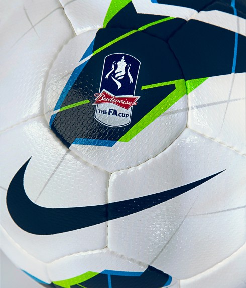 FA_Cup_Ball_detail
