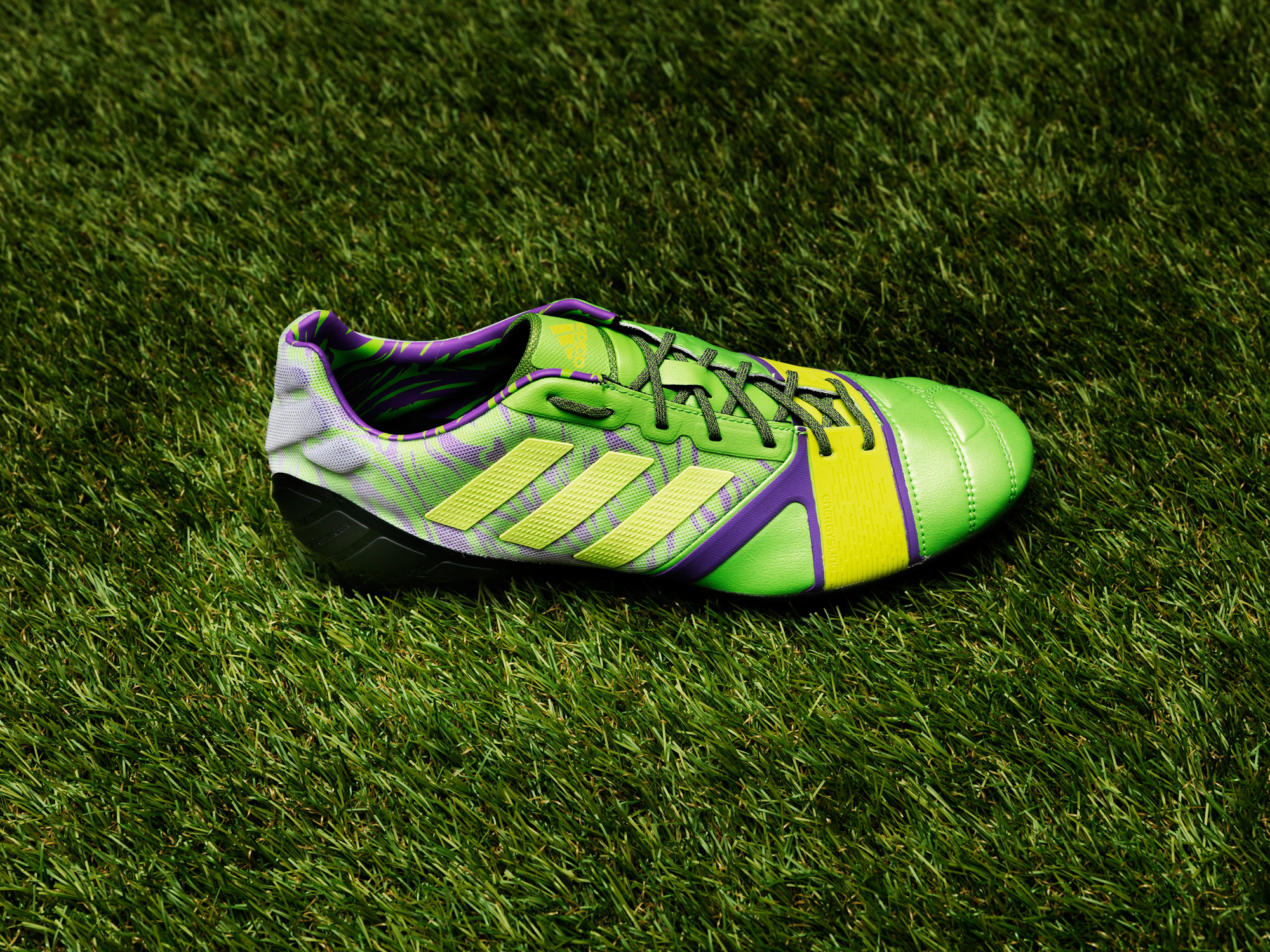 adidas gazelle silver green womens Adidas Predator LZ FG ELITE 'White/Black/Gold'  Boots Plug