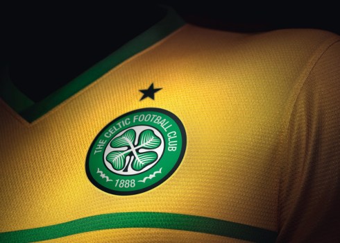 Fa_Su13_Celtic_Match_Away_Crest_C_21765