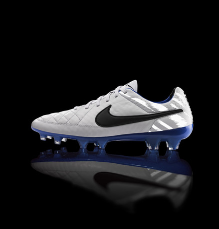 Global_Football_TiempoLegend_LightsON_26169