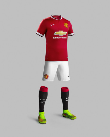 Fa14_Match_Manchester_United_PR_H_Full_Body_R_31138