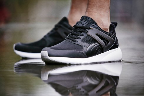 35765904-ARIAL-BLACKWHITE-3