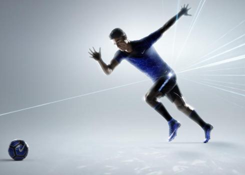 Su16_FB_CR7_CRonaldo_Action_Desktop_53076