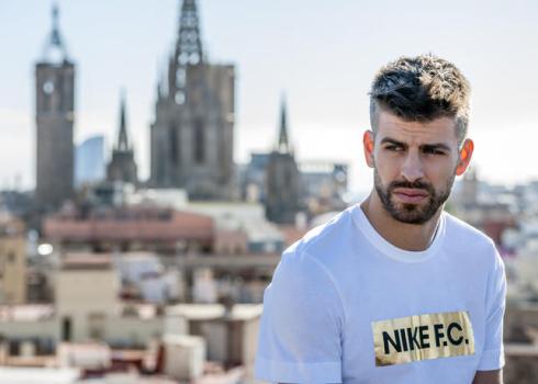 SU16_Nike_FC_Pique_1_54746